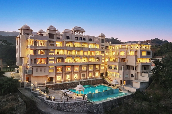 Boutique Hotels & Scenic Retreats